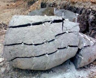 1521102216408802.jpg 脹藥石頭展示圖.jpg