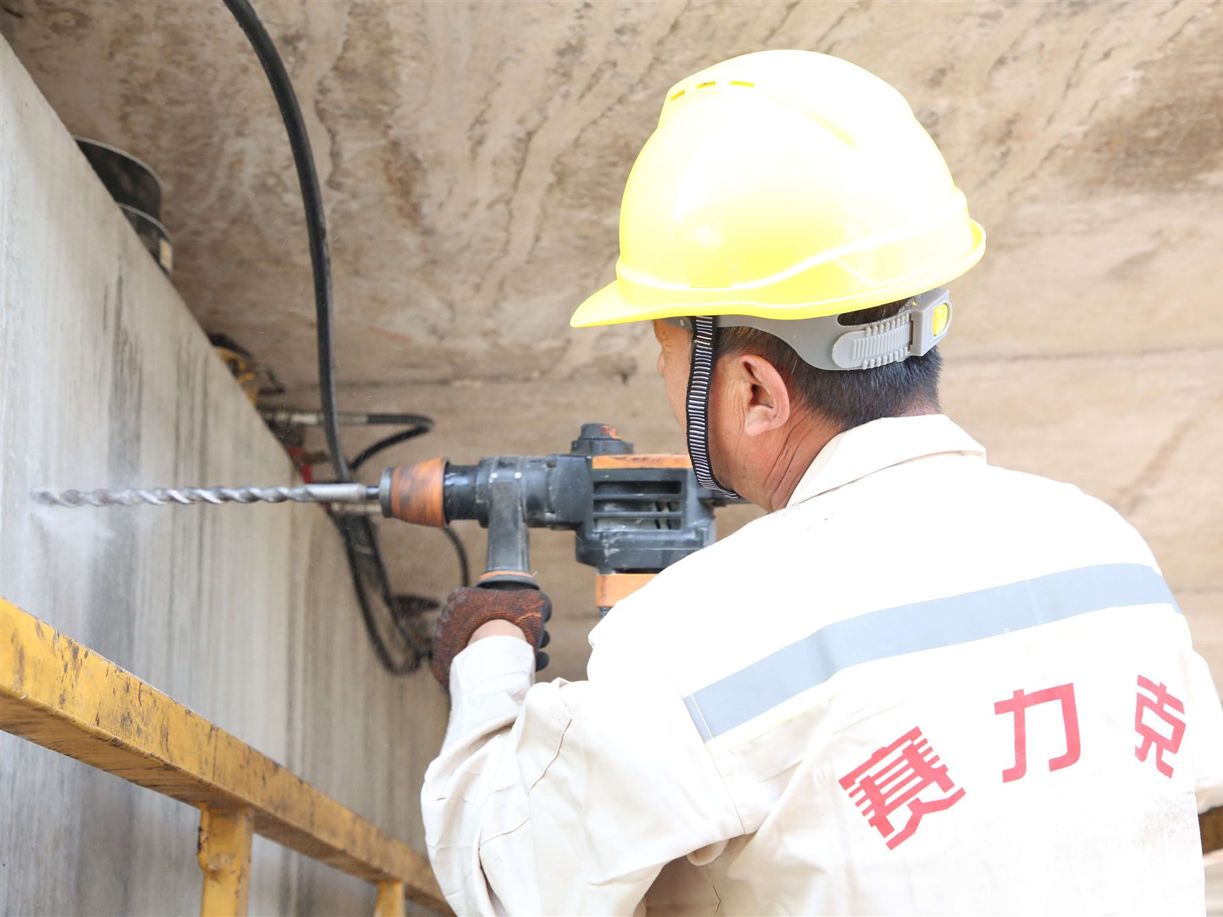 1584330993188780.jpg HN1A8644.jpg